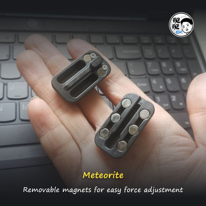 Feifei Edc Meteorite Slider inside