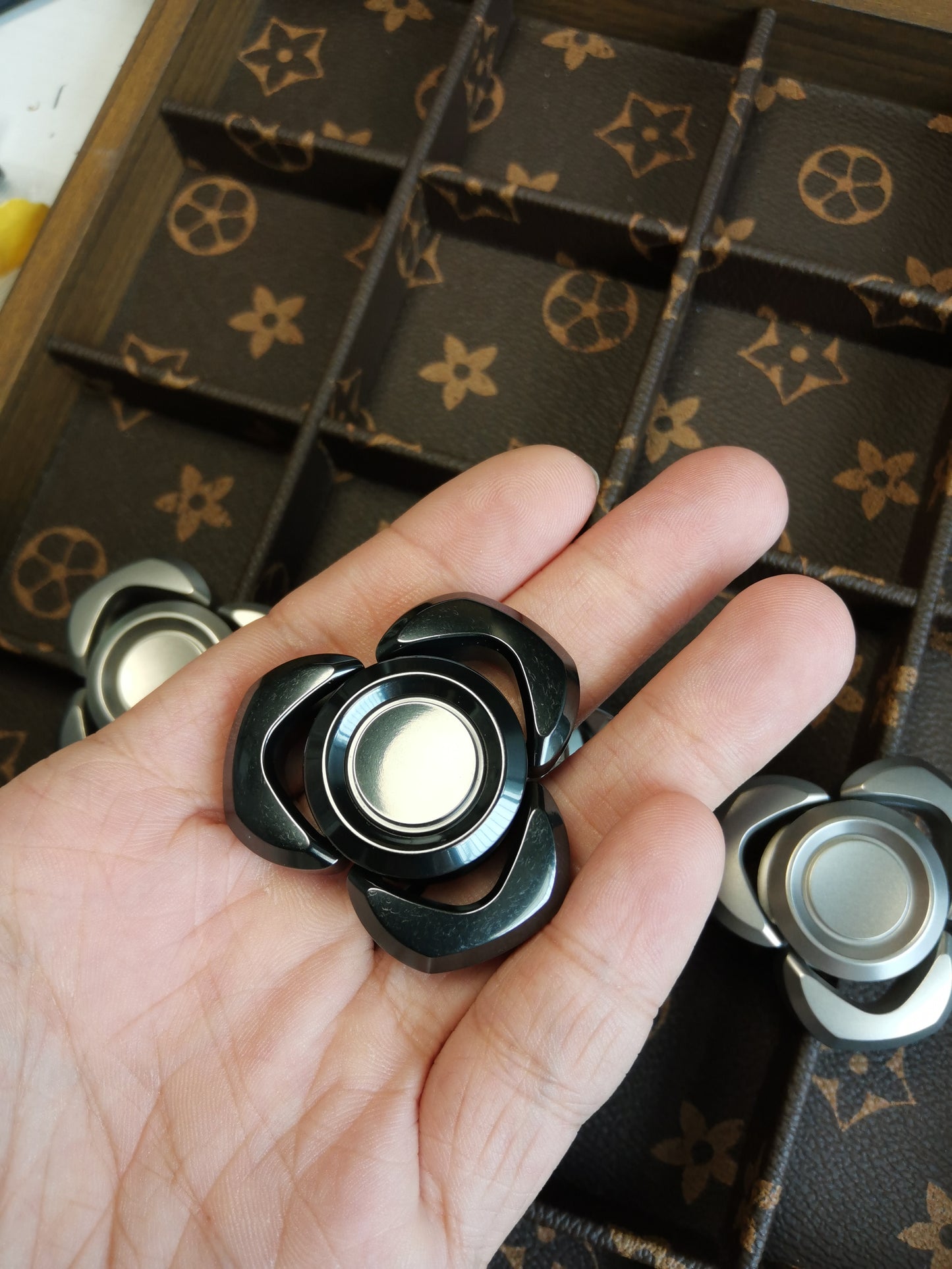 Moonlight - [Tri Fidget Spinner]